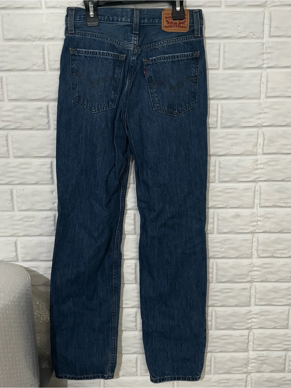Levis Low Pro Straight Jeans Women’s 25 Distressed Medium Wash Denim